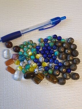❤️3/$10❤️P8 - Assorted Beads - Glass, Stone, Copper covered acrylic and Lampwork